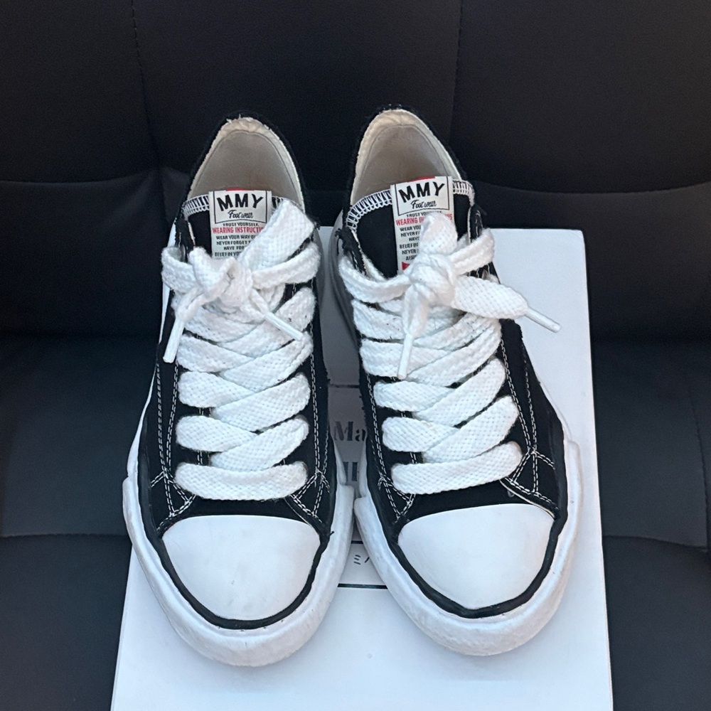 maison mihara sneakers